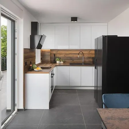 Holiday home Dea Flengi